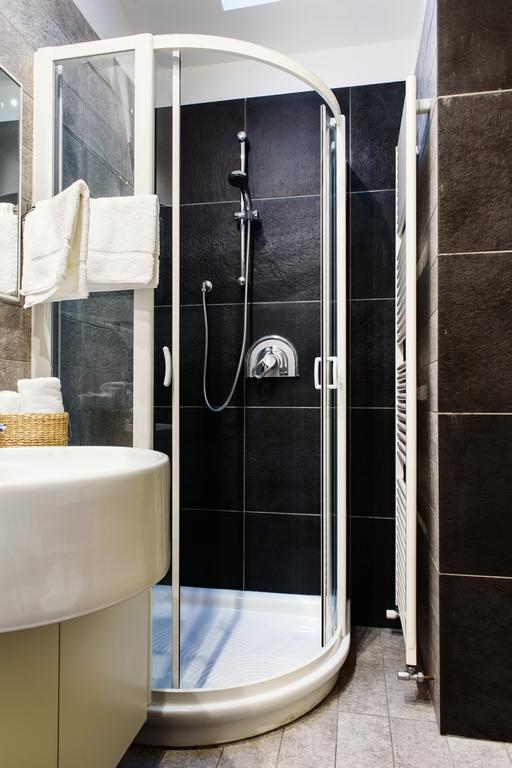 Апартаменты Lora Luxury House Комо Экстерьер фото